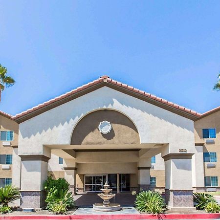 Comfort Suites Bakersfield Exteriér fotografie