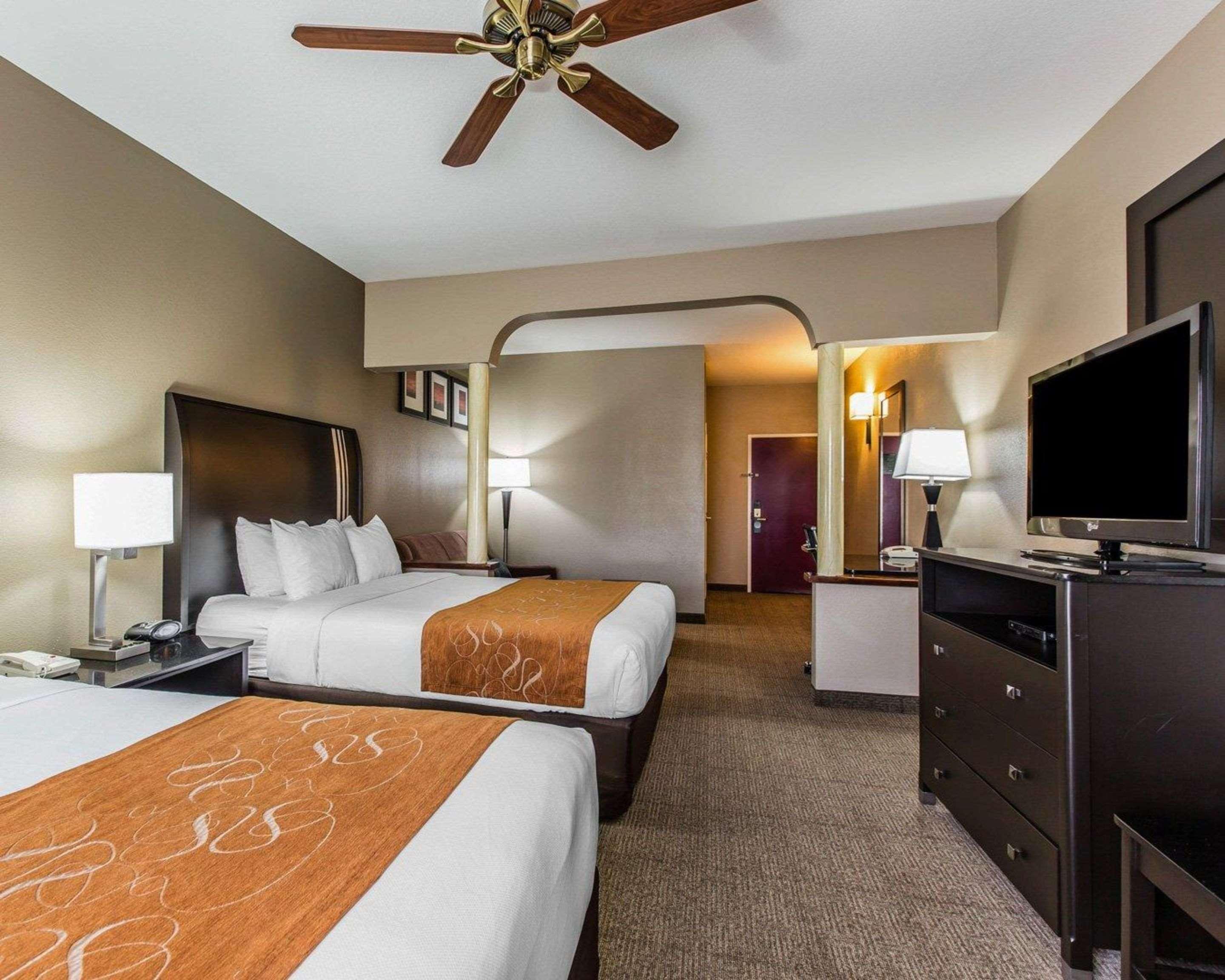 Comfort Suites Bakersfield Exteriér fotografie