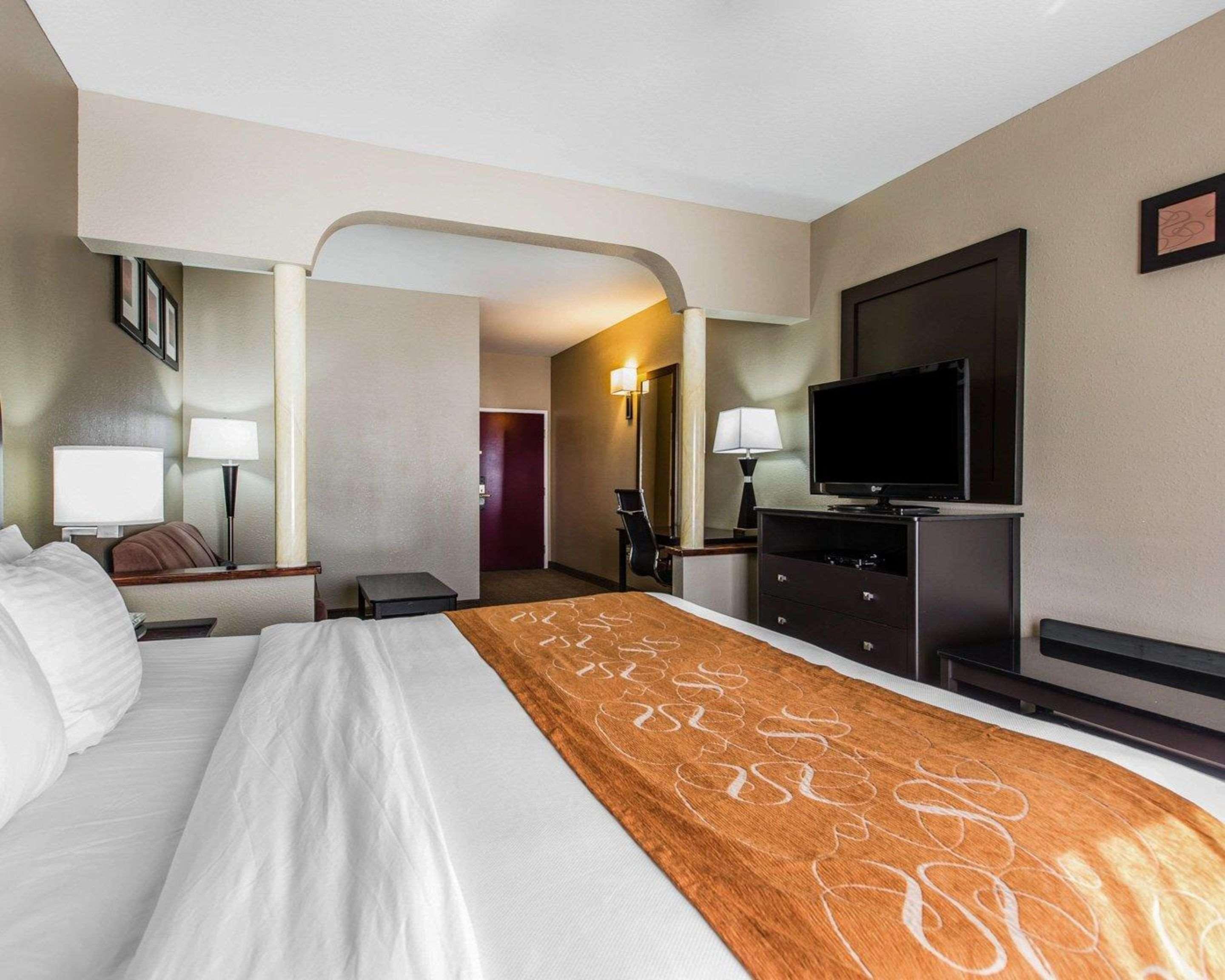 Comfort Suites Bakersfield Exteriér fotografie