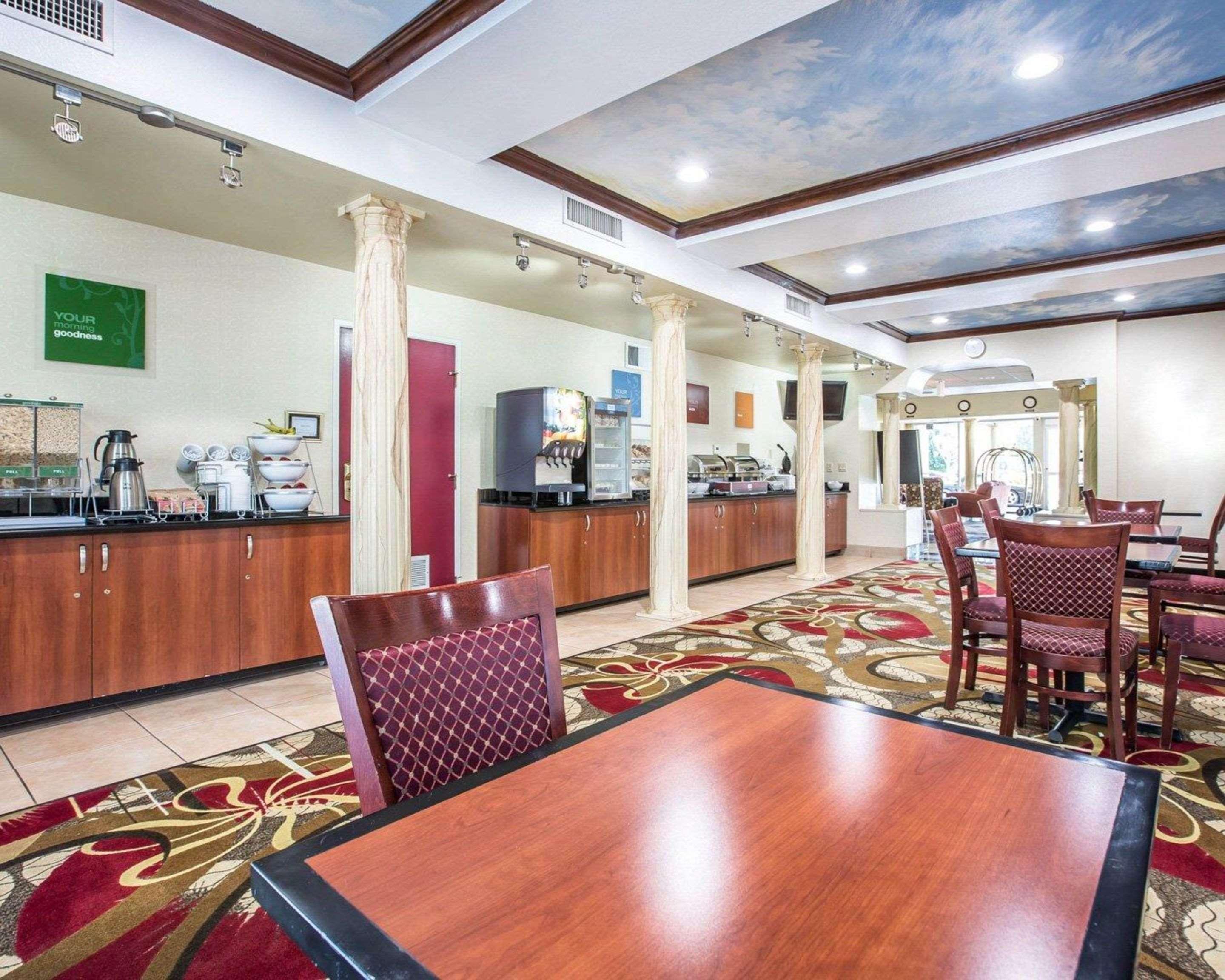 Comfort Suites Bakersfield Exteriér fotografie