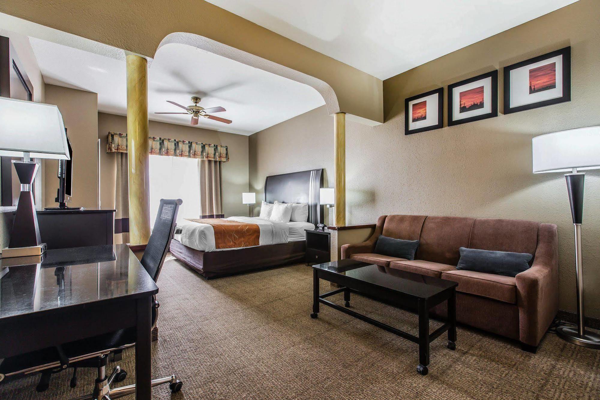 Comfort Suites Bakersfield Exteriér fotografie
